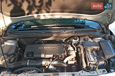 Универсал Opel Astra 2011 в 