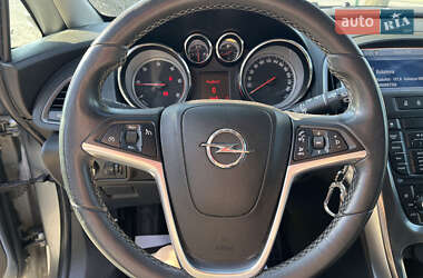 Универсал Opel Astra 2011 в 