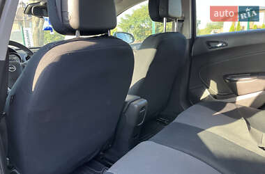 Универсал Opel Astra 2011 в 