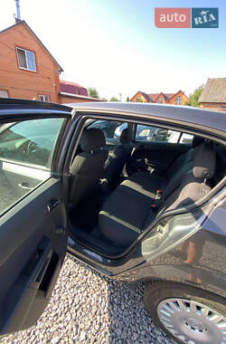 Хетчбек Opel Astra 2009 в 