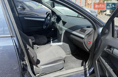 Универсал Opel Astra 2009 в 
