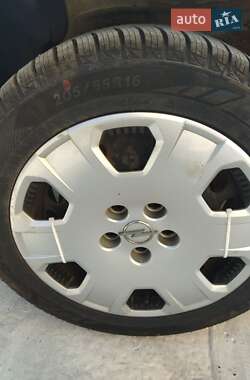 Универсал Opel Astra 2005 в 