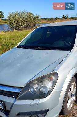 Хэтчбек Opel Astra 2006 в Каменском