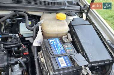 Универсал Opel Astra 2010 в 