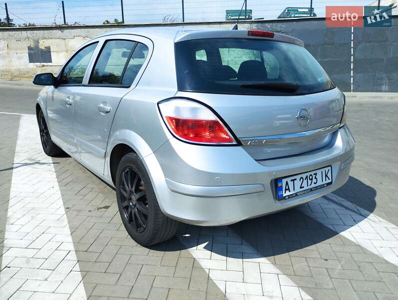 Opel Astra 2004