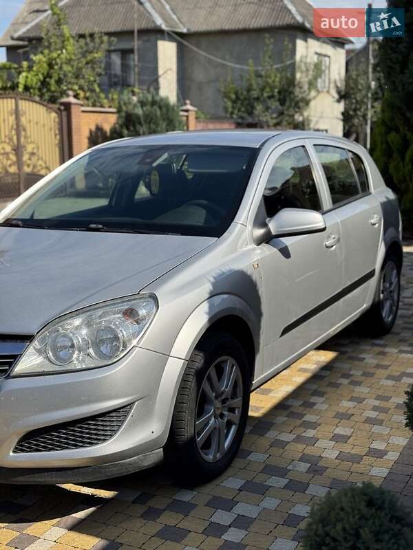 Opel Astra 2007