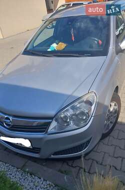 Універсал Opel Astra 2009 в Рожнятові