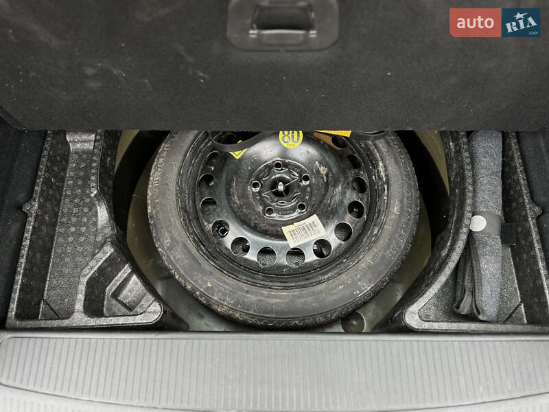 Универсал Opel Astra 2014 в Шептицькому