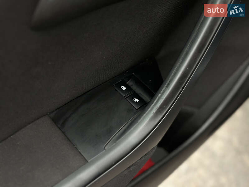 Универсал Opel Astra 2014 в Шептицькому