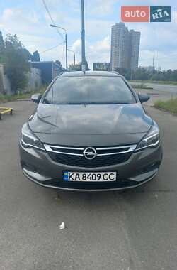 Универсал Opel Astra 2017 в Киеве