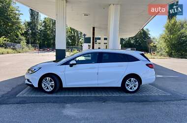 Универсал Opel Astra 2017 в Житомире