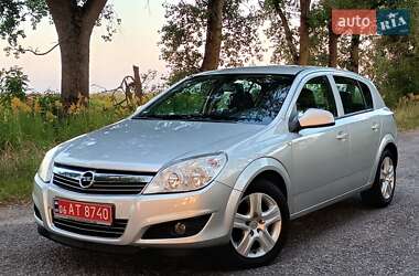 Хетчбек Opel Astra 2009 в Звягелі