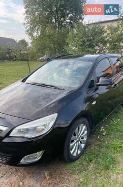 Універсал Opel Astra 2010 в Шептицькому