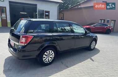 Универсал Opel Astra 2009 в 