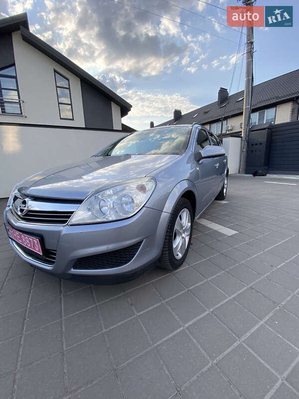 Универсал Opel Astra 2008 в Белой Церкви