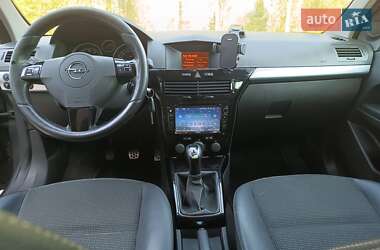 Универсал Opel Astra 2009 в 