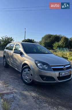 Універсал Opel Astra 2006 в Білій Церкві