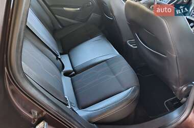 Хетчбек Opel Astra 2013 в 