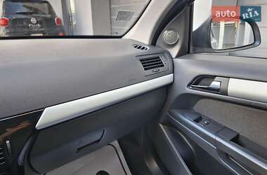 Универсал Opel Astra 2010 в 