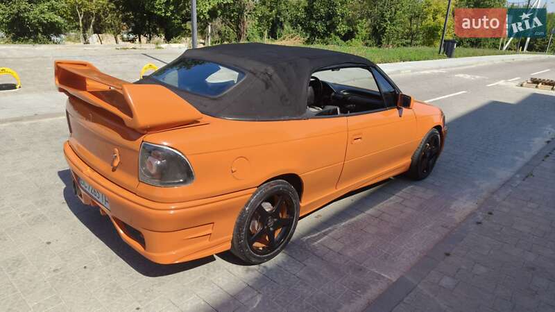 Кабриолет Opel Astra 1993 в Львове