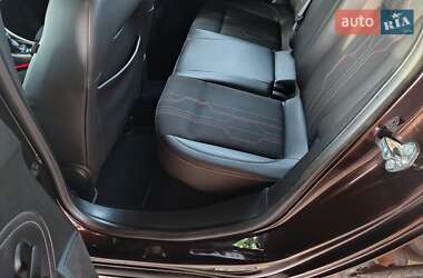 Хетчбек Opel Astra 2013 в 