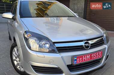 Універсал Opel Astra 2005 в Тернополі