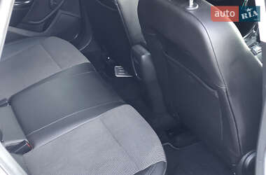 Хэтчбек Opel Astra 2011 в 