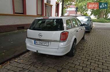 Универсал Opel Astra 2010 в 