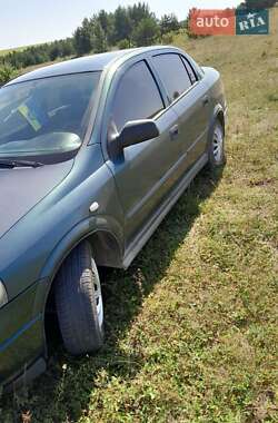 Седан Opel Astra 2004 в Ланівці