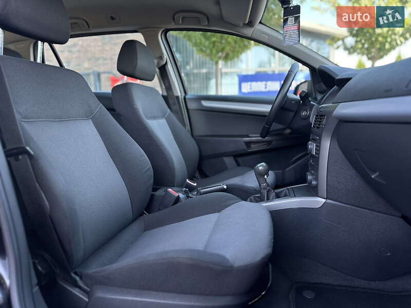 Универсал Opel Astra 2006 в Виннице