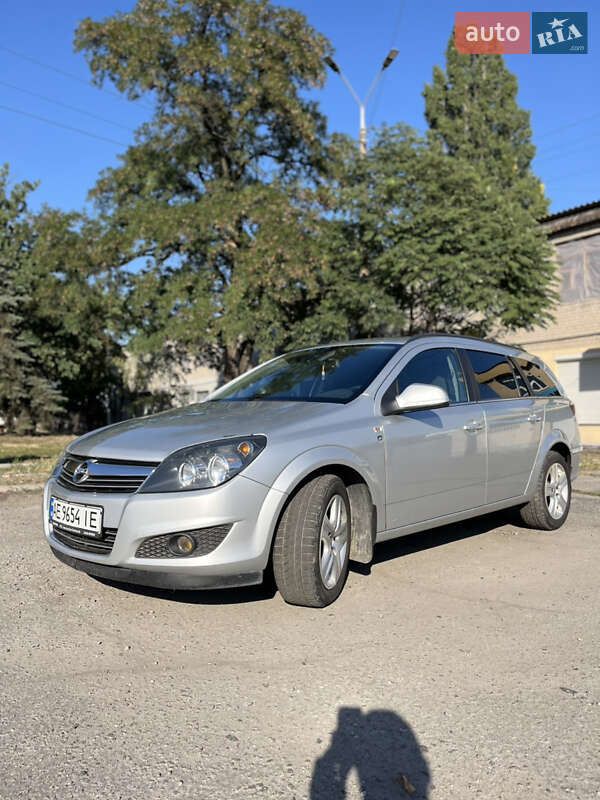 Универсал Opel Astra 2010 в Днепре фото 2 Универсал Opel Astra 2010 в Днепре
