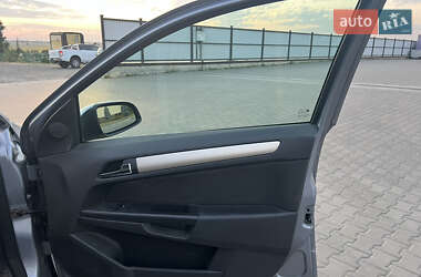 Универсал Opel Astra 2008 в Рожище