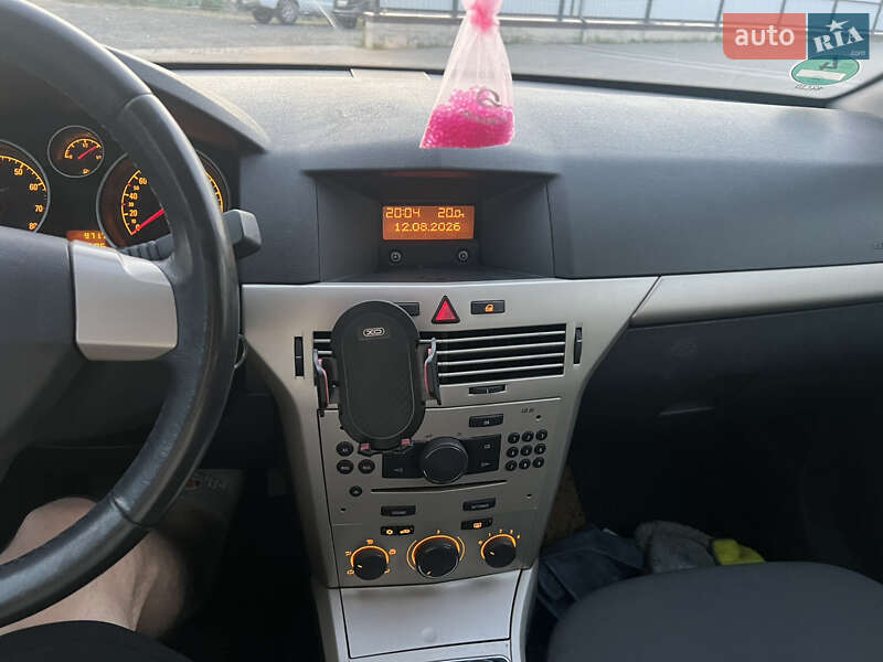Универсал Opel Astra 2008 в Рожище