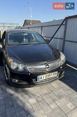 Универсал Opel Astra 2011 в 