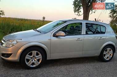 Хэтчбек Opel Astra 2009 в 