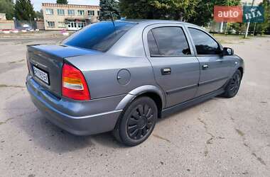 Седан Opel Astra 2008 в Лубнах