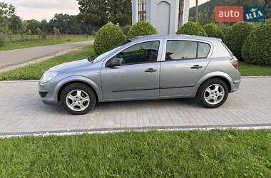 Хетчбек Opel Astra 2009 в 