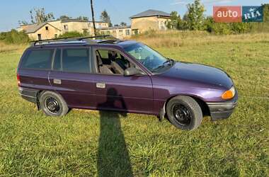 Универсал Opel Astra 1995 в 