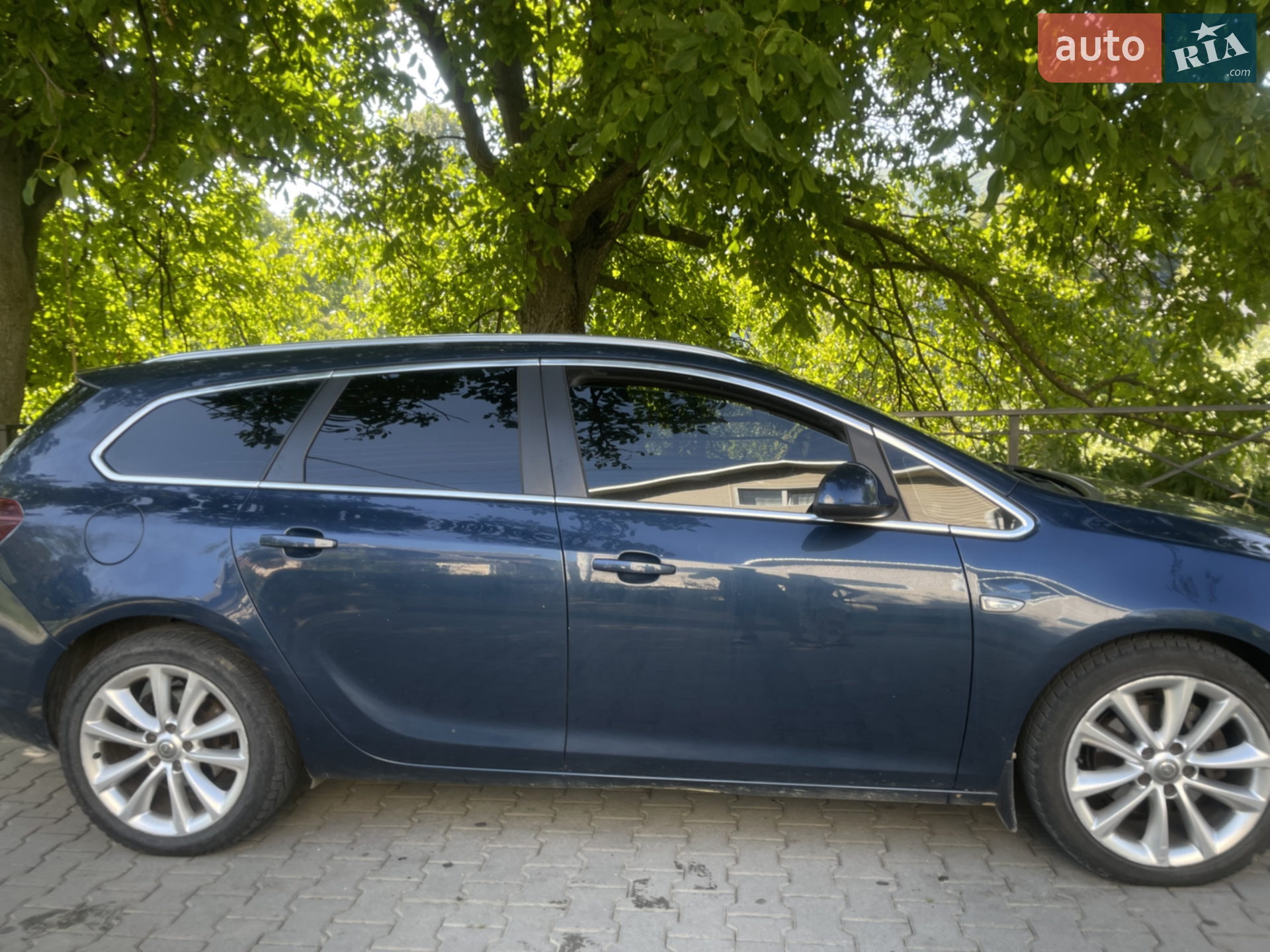 2010 Opel Astra - мініатюра 18