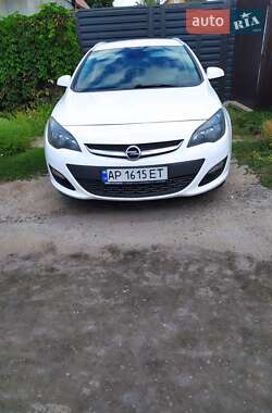 Универсал Opel Astra 2015 в Запорожье