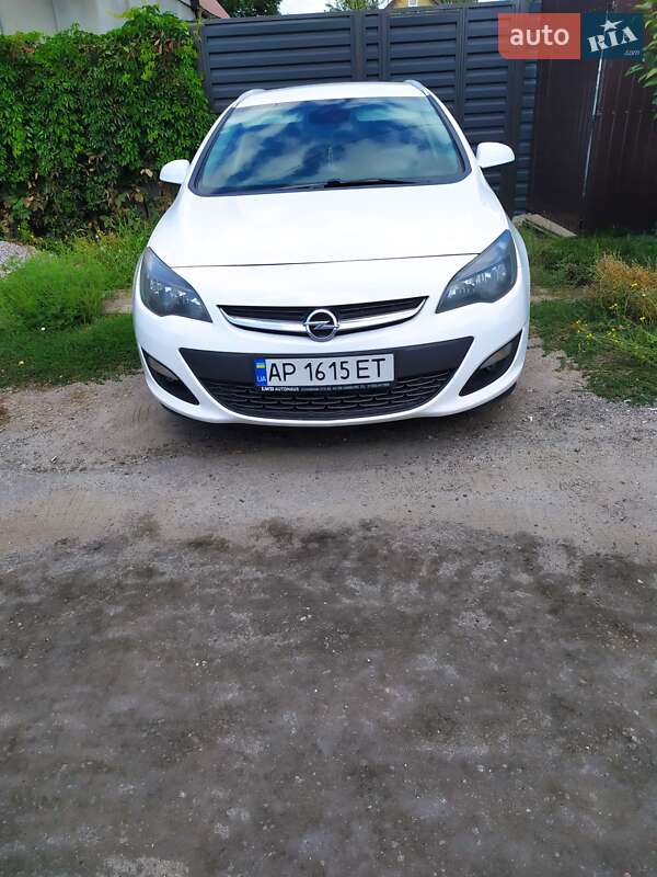 Универсал Opel Astra 2015 в 