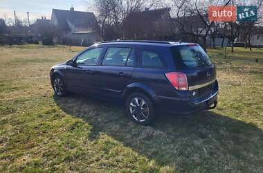 Универсал Opel Astra 2005 в 