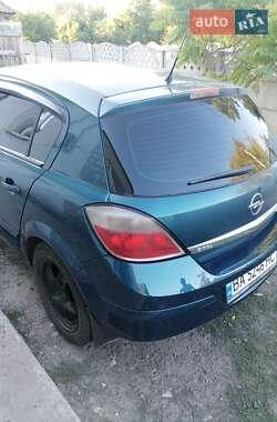 Хэтчбек Opel Astra 2007 в 