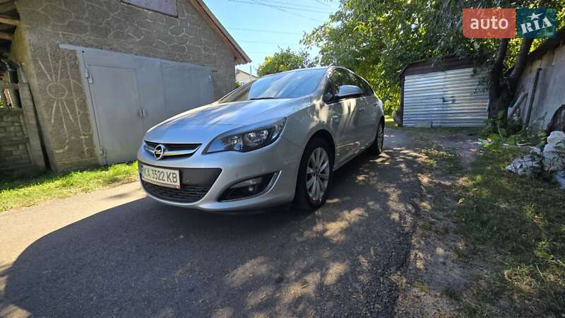 Універсал Opel Astra 2012 в Борисполі