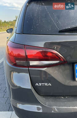 Универсал Opel Astra 2016 в 