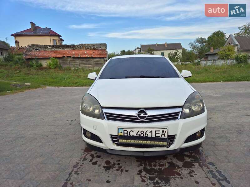 Хетчбек Opel Astra 2013 в Миколаєві