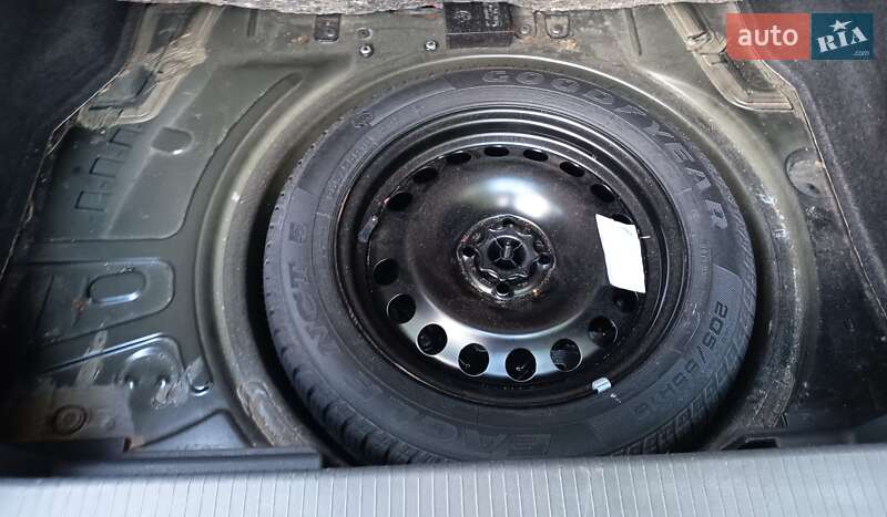 Хэтчбек Opel Astra 2009 в Звягеле