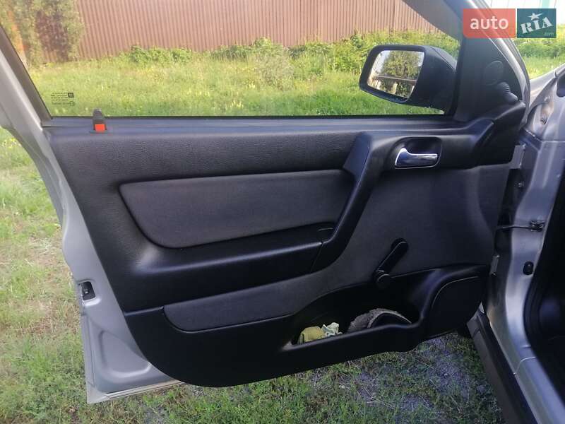 Седан Opel Astra 2008 в Казатине