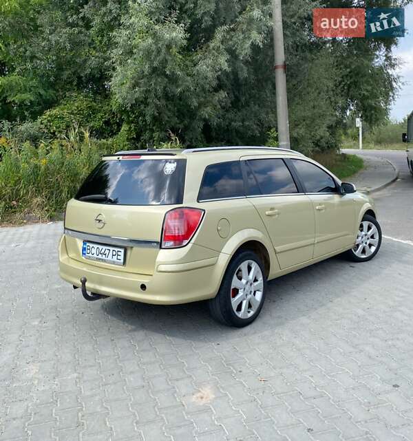 Універсал Opel Astra 2004 в Львові