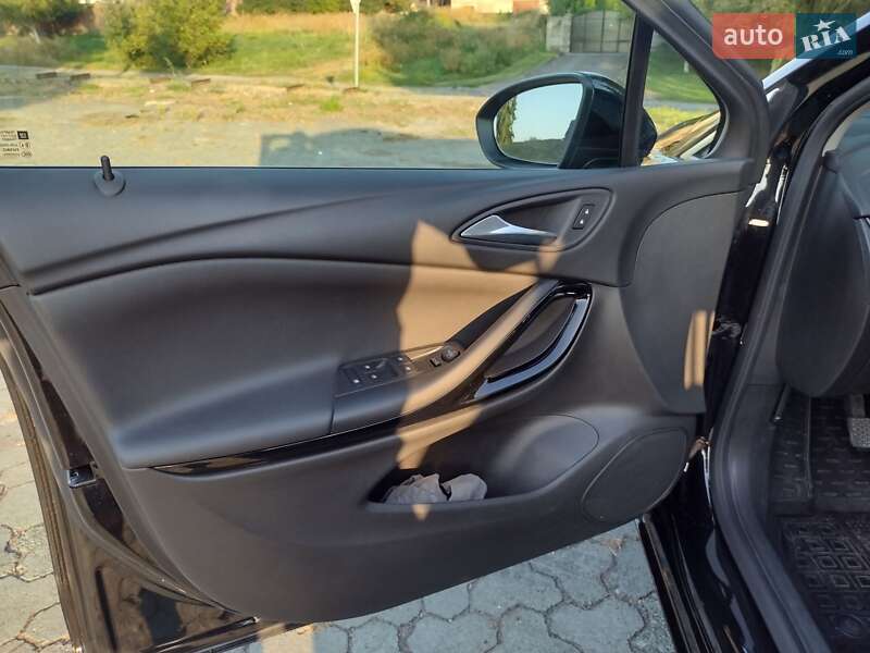 Универсал Opel Astra 2022 в Дубно